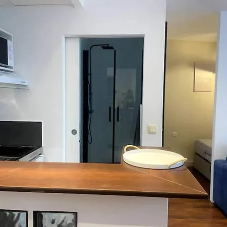 Апартаменты Apartmment For 4 Guests Ле-Канне