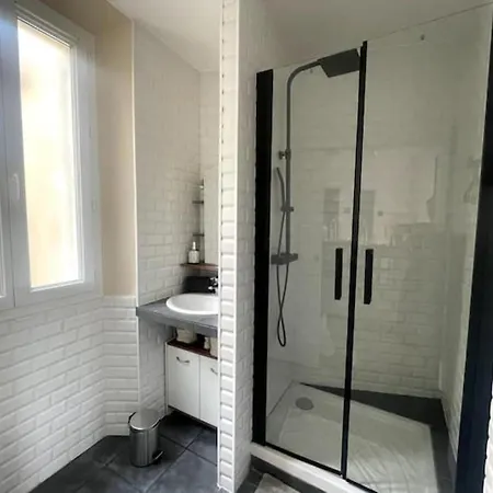 Le Cannet Apartmment For 4 Guests * Le Cannet