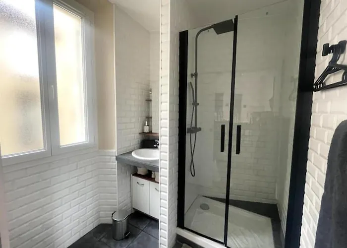 Le Cannet Apartmment For 4 Guests * Le Cannet